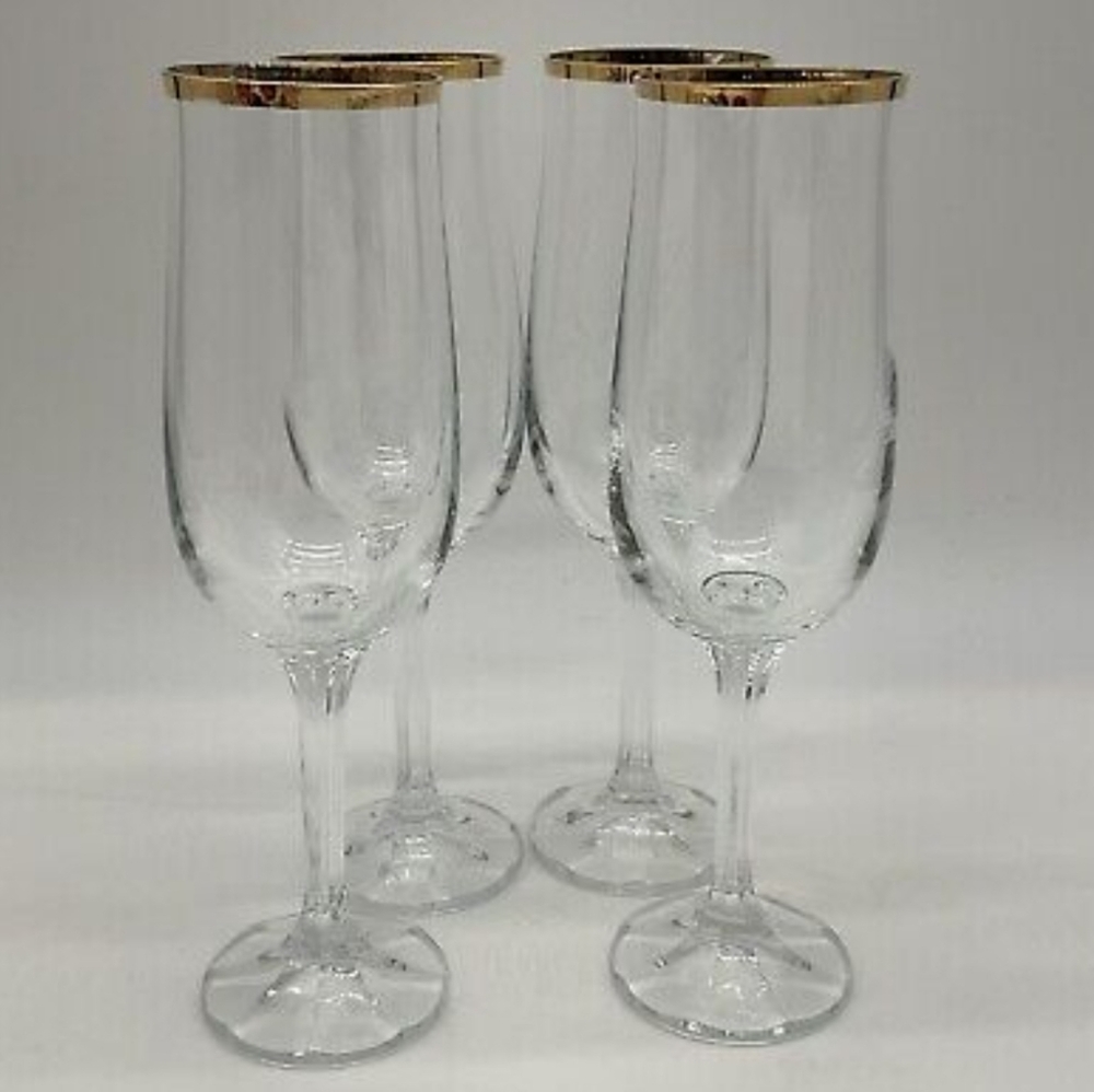 Gold Rimmed Champagne Crystal Wine Glass Set of 4 - Anniversary New Year Flutes